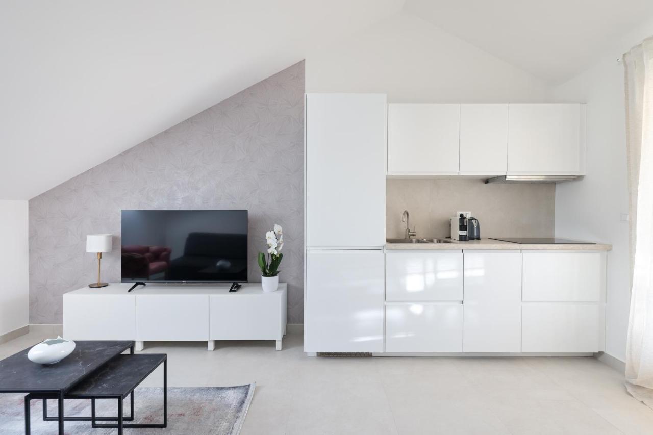 Apartments Mila Sveti Filip i Jakov Esterno foto