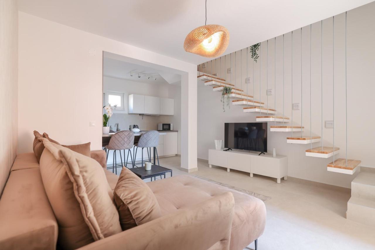 Apartments Mila Sveti Filip i Jakov Esterno foto